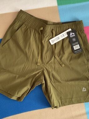 RBX training shorts, size S, in military green